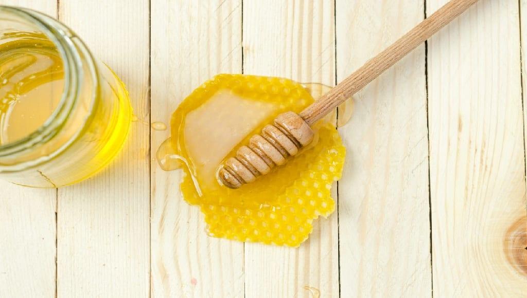 فوائد العسل الصحية والعلاجية